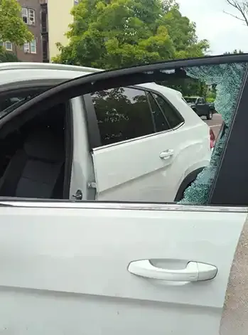 WindshieldHUB